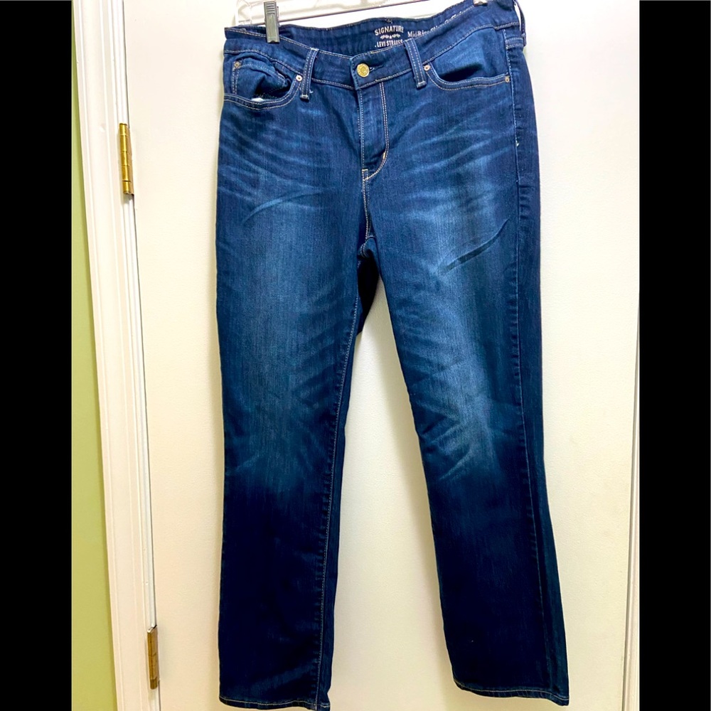 Levi’s mid rise cuffed jeans